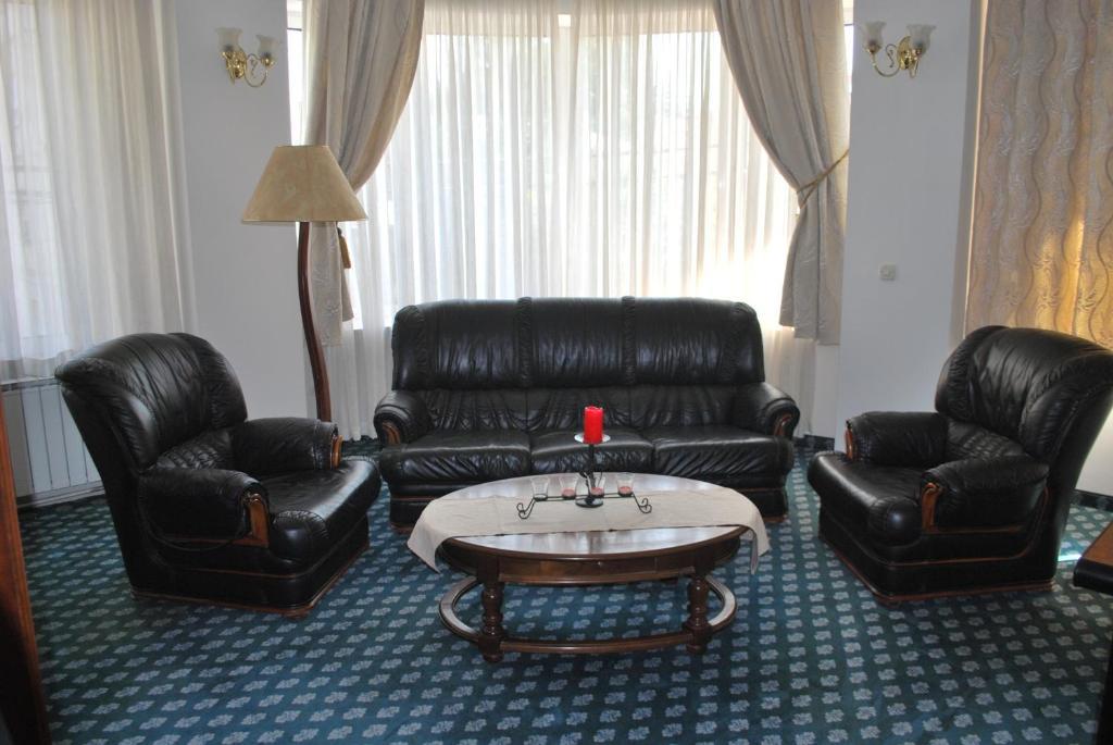 Hotel Residence Inn سكوبجي الغرفة الصورة