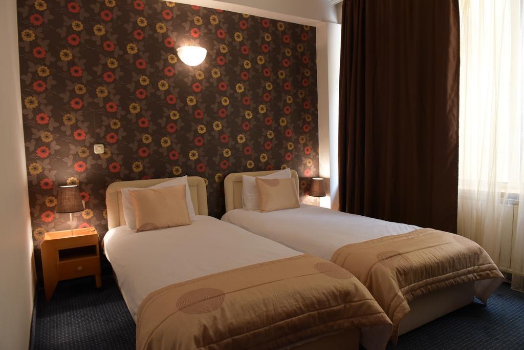 Hotel Residence Inn سكوبجي المظهر الخارجي الصورة